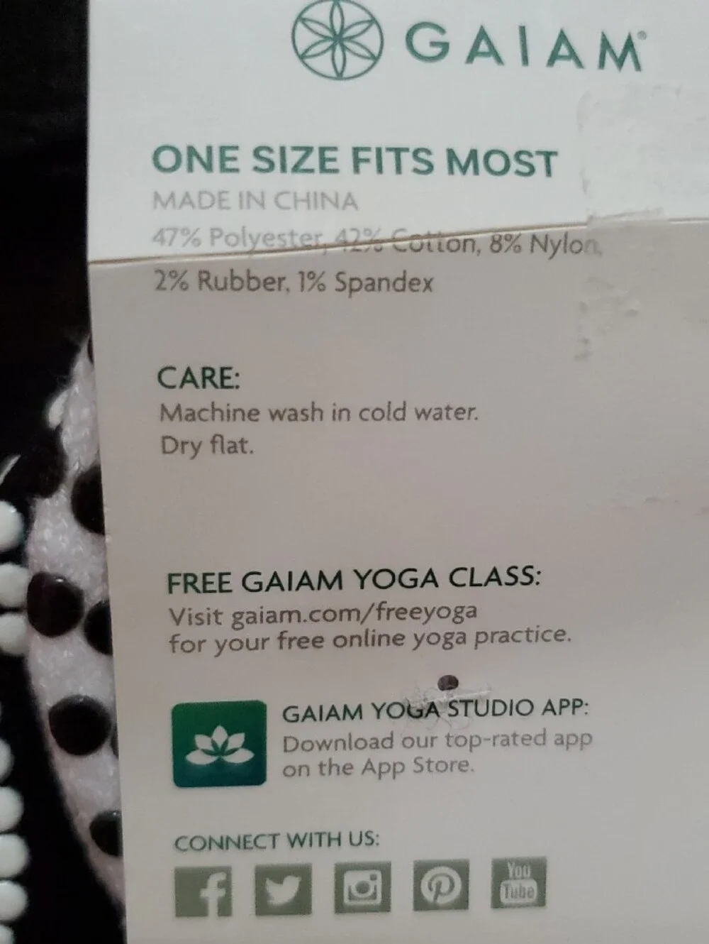 GAIAM Black & White Grippy Crew Socks - 2-Pack